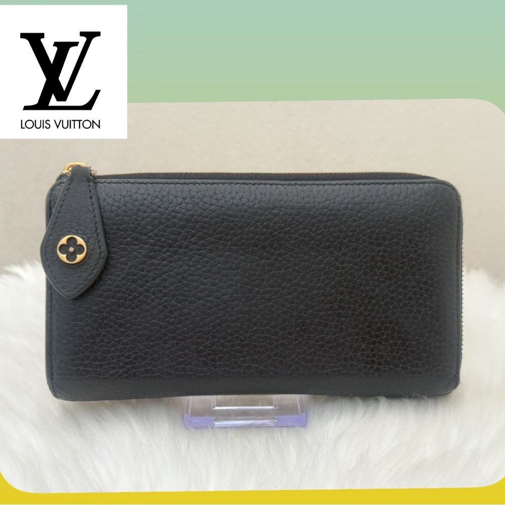 LOUIS VUITTON Portefeuille Comete Taurillon Leather Zippy Long Wallet